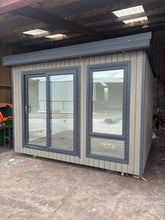 Load image into Gallery viewer, Garden Room / Home office - Turn key
